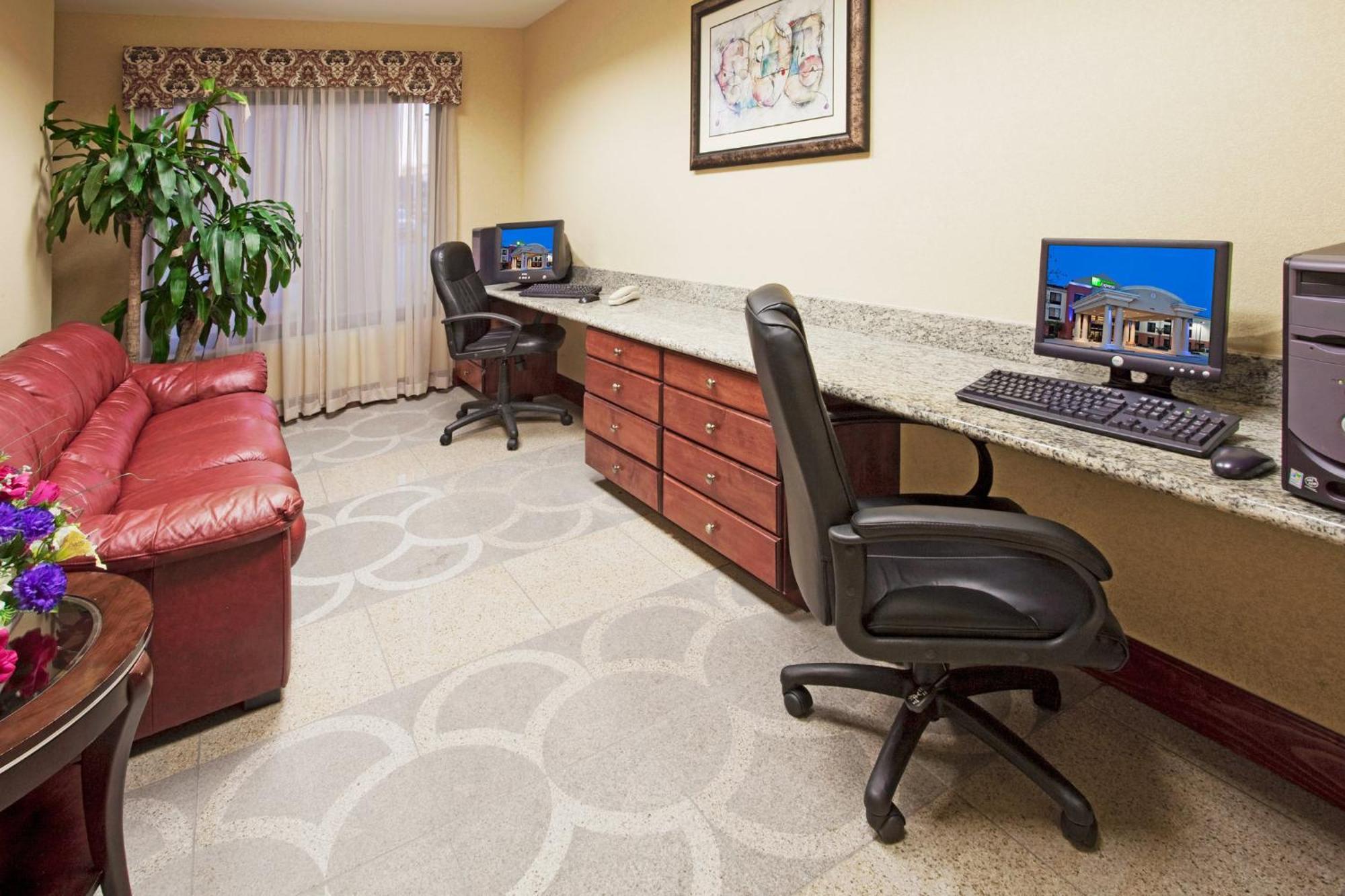 Holiday Inn Express & Suites Sebring By Ihg Εξωτερικό φωτογραφία