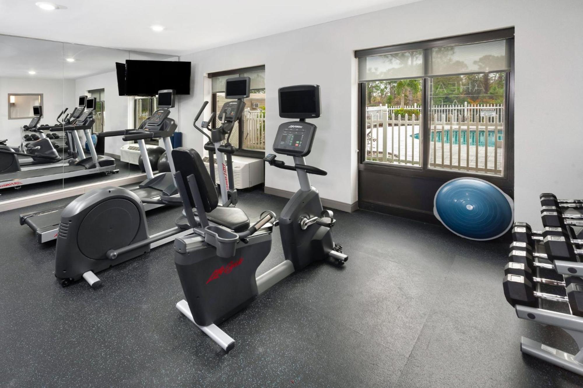 Holiday Inn Express & Suites Sebring By Ihg Εξωτερικό φωτογραφία